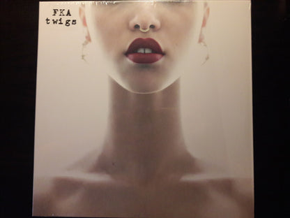 FKA Twigs : EP2 (12", EP, RE)