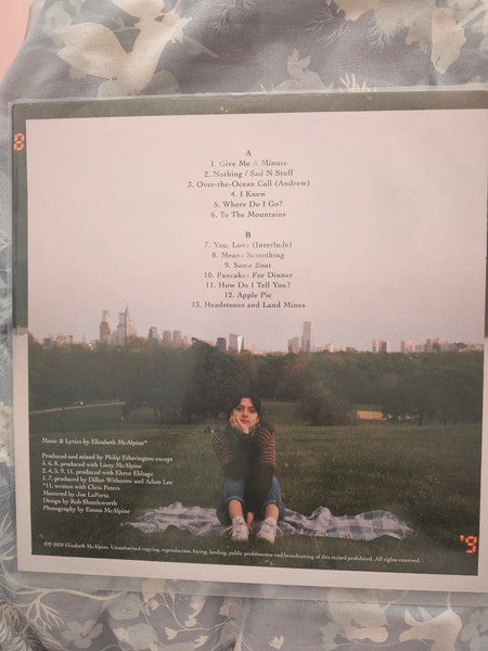 Lizzy McAlpine : Give Me A Minute (LP, Album, Pin)