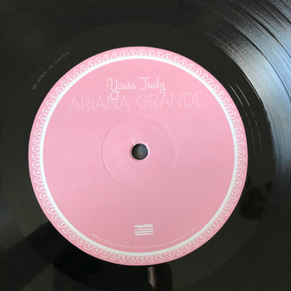 Ariana Grande : Yours Truly (LP, Album, RE, Gat)